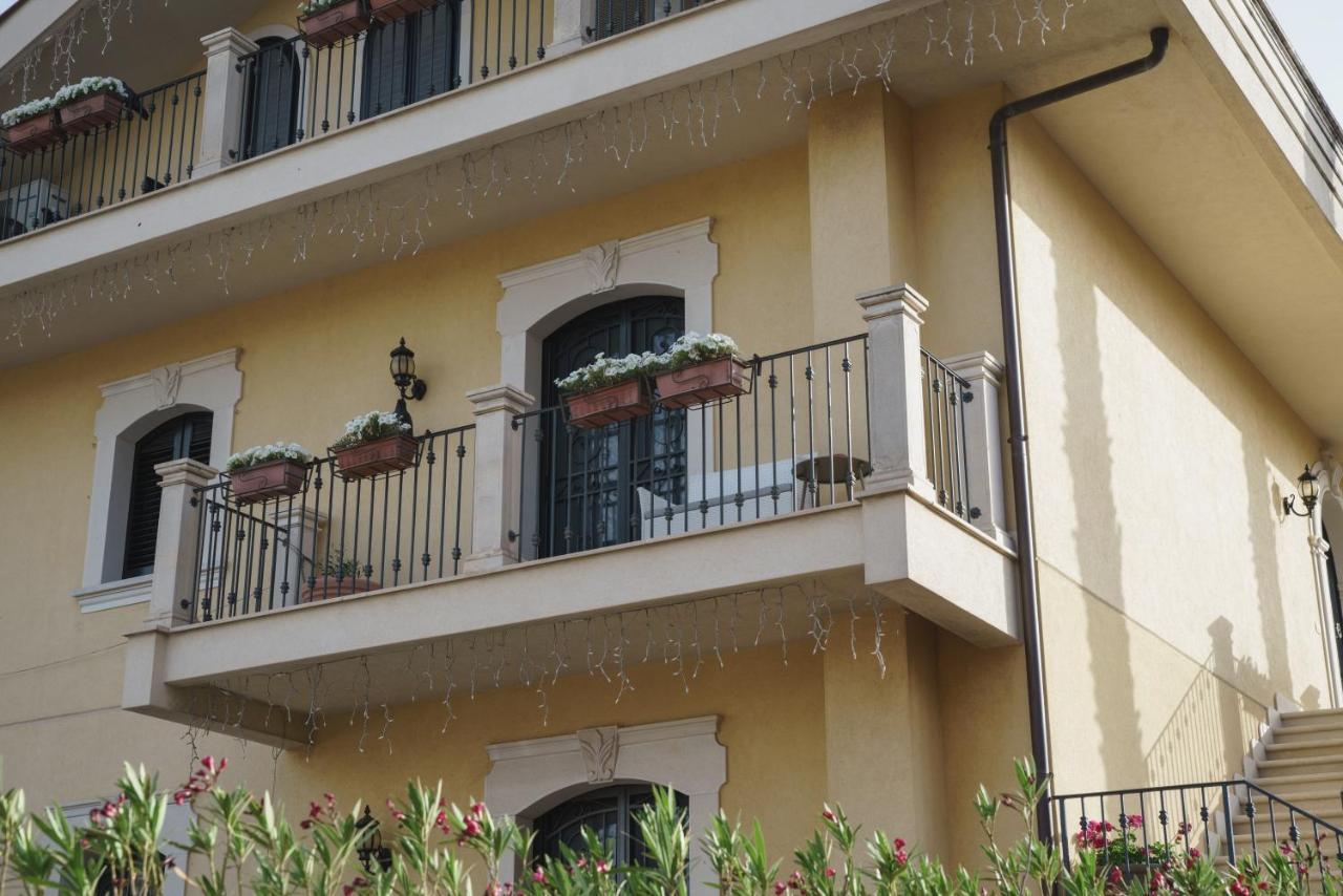 Caffetteria Luca Suite&Rooms Bronte Exterior foto