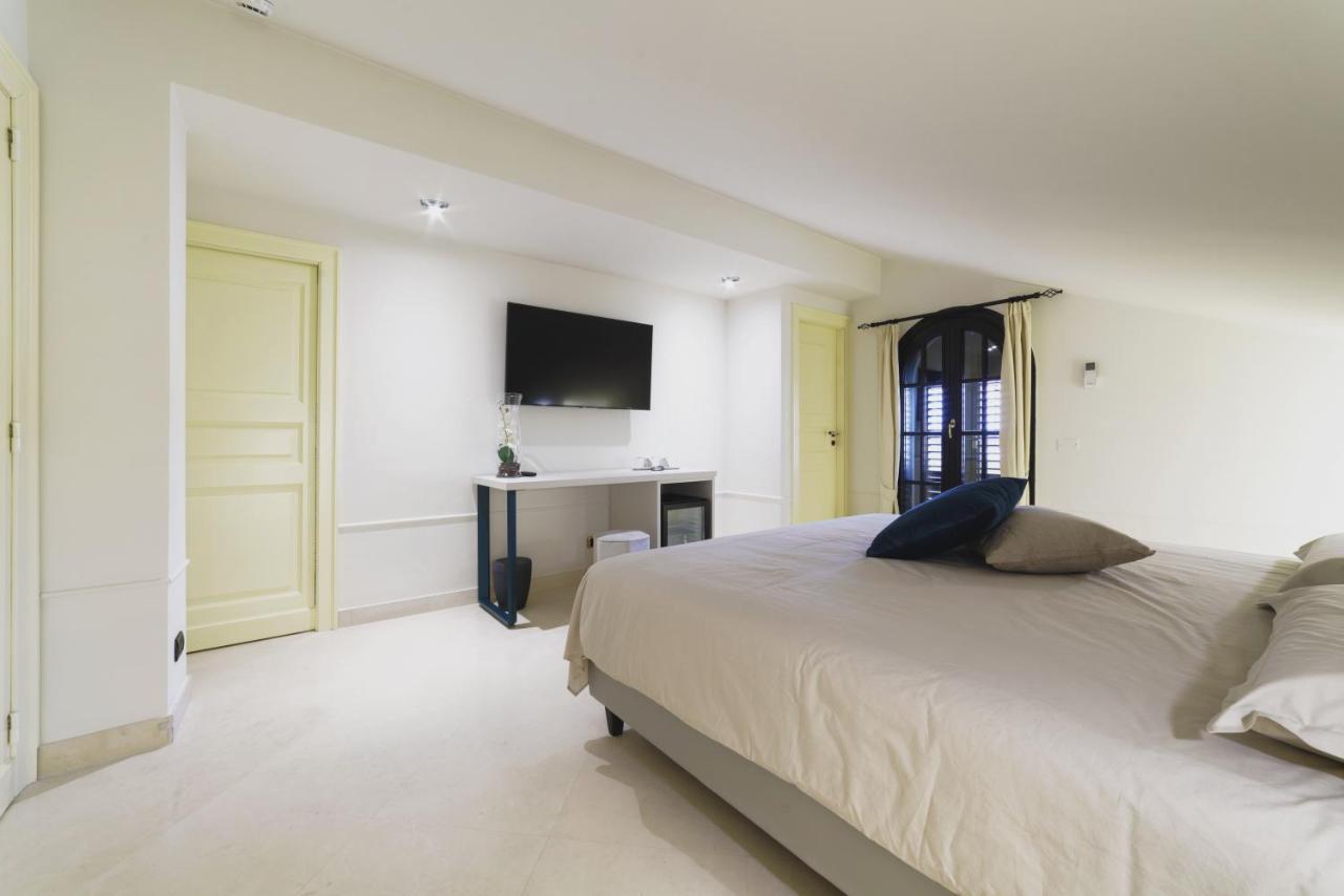 Caffetteria Luca Suite&Rooms Bronte Exterior foto